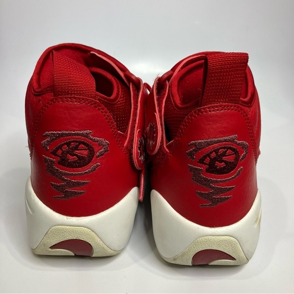 Nike Air Shake Ndestrukt red leather sneakers women’s size 9 athletic activewear - Picture 5 of 9